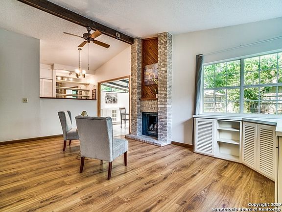 5th image of 16350 Bitter Creek St
