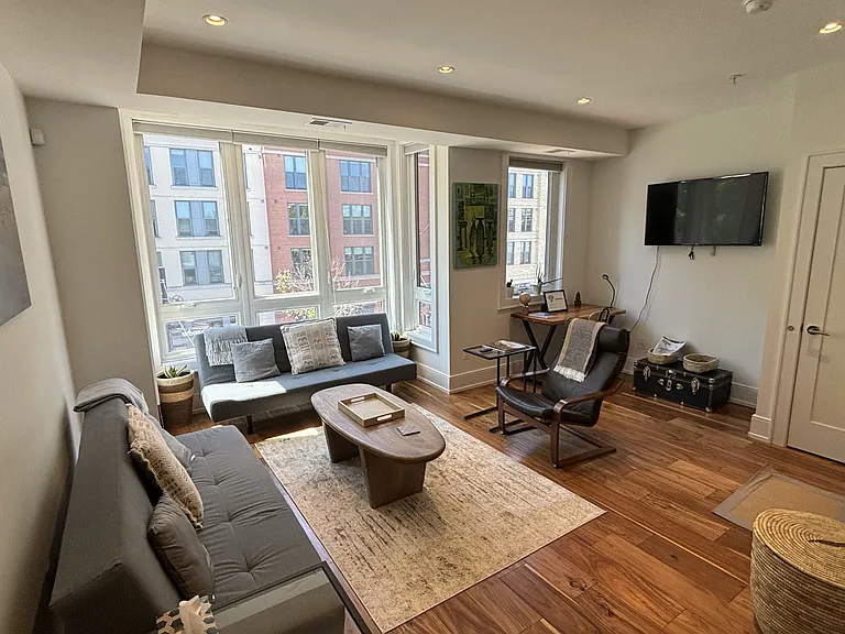 904 H St NE #2 — Photo 2