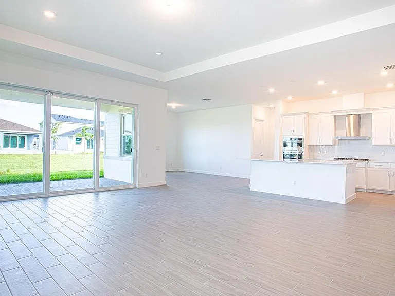 1132 Haywagon Trl — Photo 6