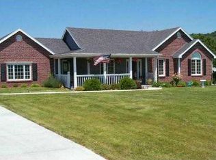 1568 N 2000 Rd, Lawrence, KS 66044