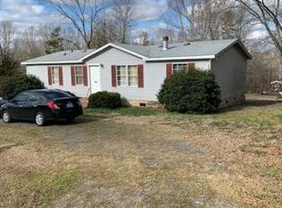 520 New Haven Dr, Gastonia, NC 28052