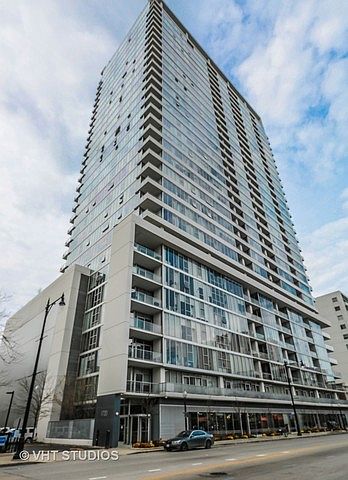 1st image of 1720 S Michigan Ave APT 301