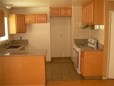 2nd image of 2761 Bridgeford Dr