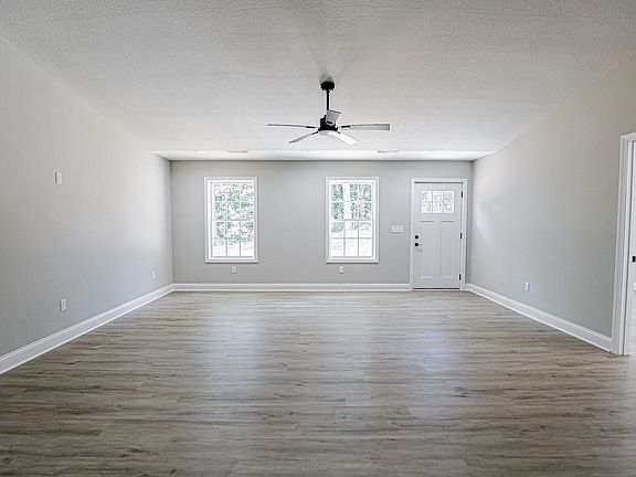 5th image of 155 Blanton Ct