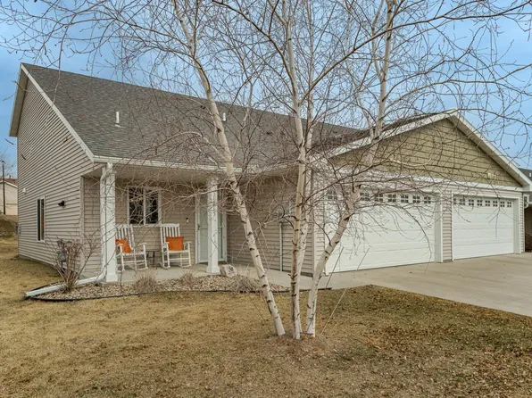 1215 Sundance Ct NE, Byron, MN 55920