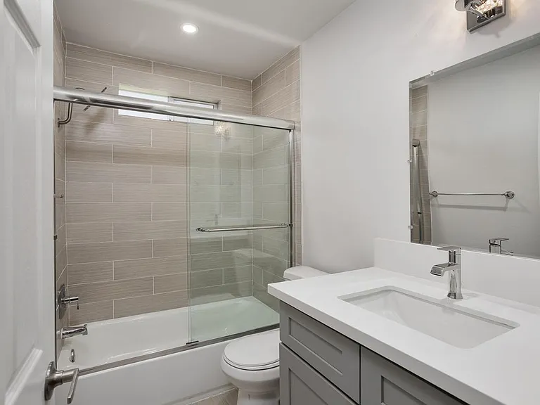 1541 Rockwood St #7 — Photo 18