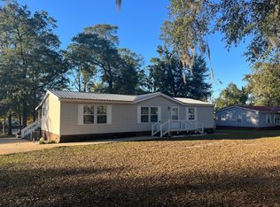 891 Sand Island Dr, Camden, AL 36726