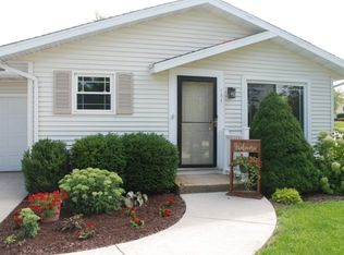 131 Park View Rd, Deerfield, WI 53531