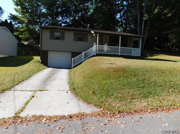 551 Bluff St, Johnstown, PA 15905