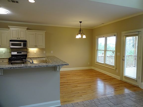 4th image of 611 Baymist Ct