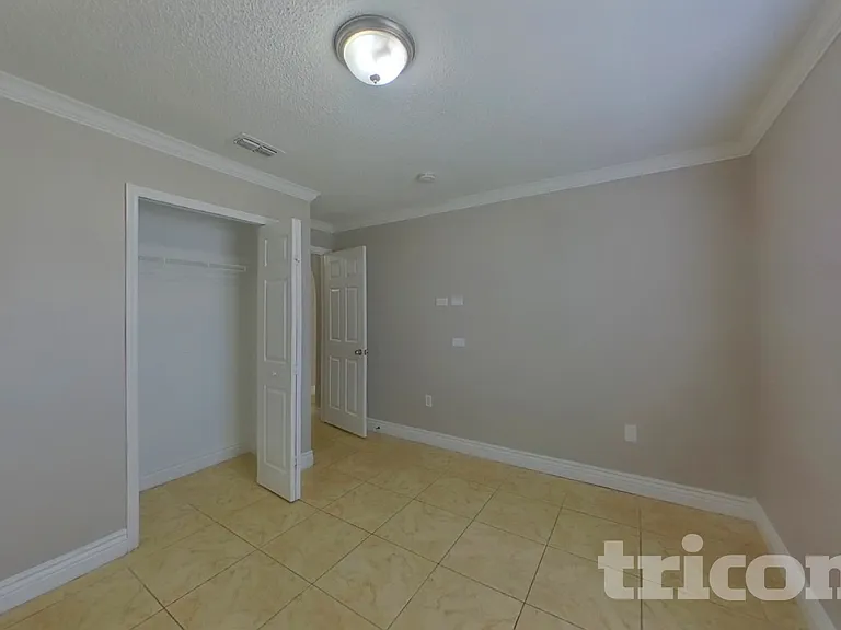 312 Colony Ct — Photo 11
