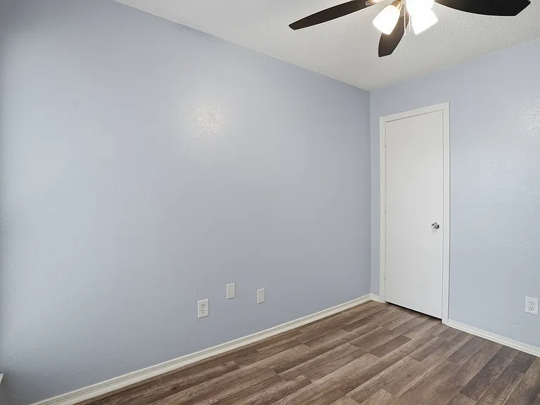 2540 Winter Oak St — Photo 15