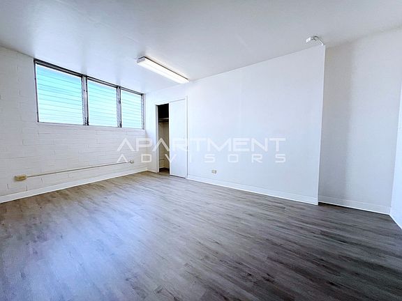 2nd image of 1408 Liliha St APT 204