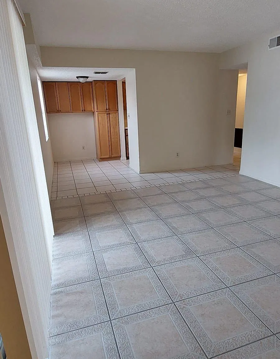 5541 Bay Blvd — Photo 1