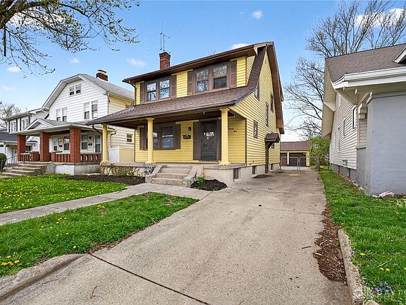 3rd image of 125 E Siebenthaler Ave