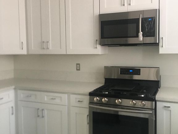 3rd image of 11345 Cashmere St