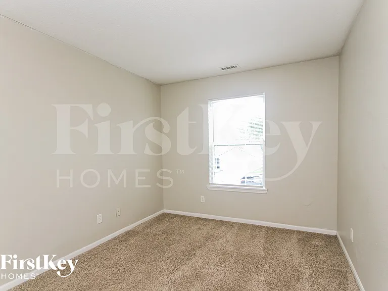 6230 Long River Ln — Photo 12
