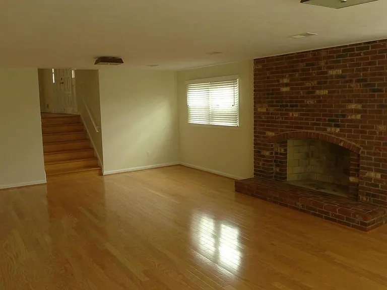 6301 Evermay Dr — Photo 19