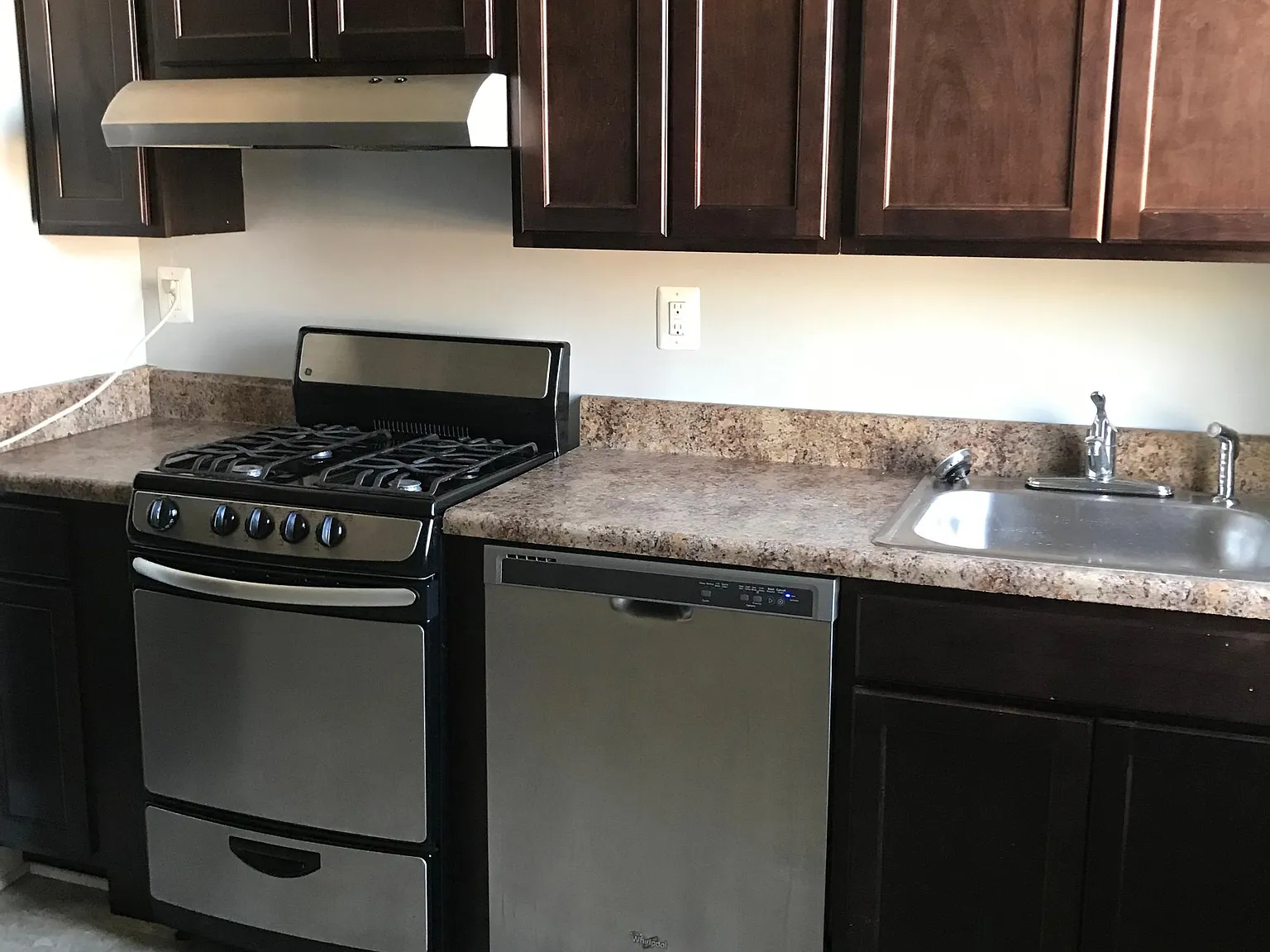 635 Rappolla St — Photo 4