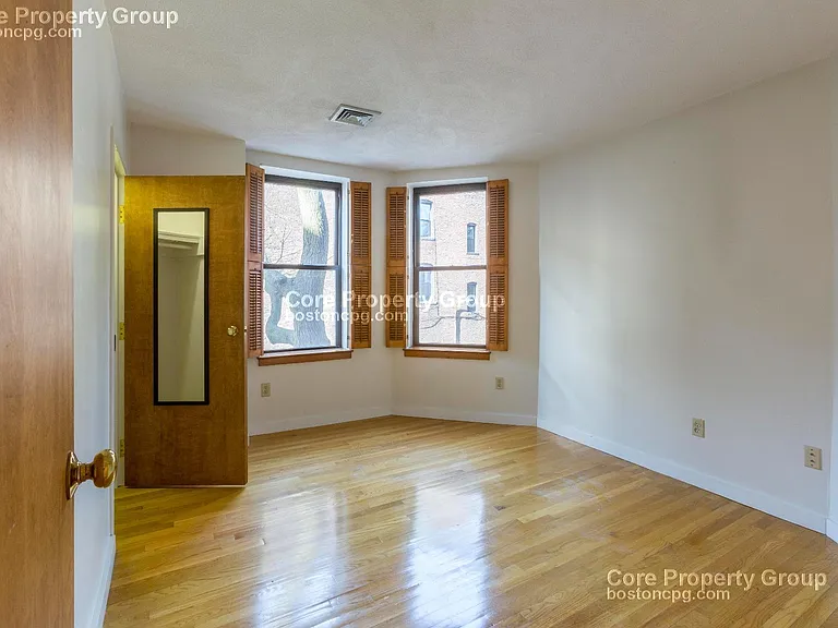 21 Charter St #202 — Photo 2