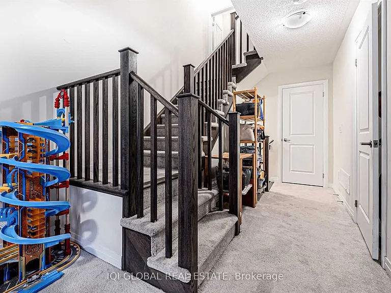 4084 Fracchioni Dr — Photo 22