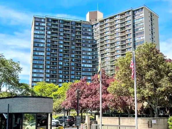 1 bay club Drive drive #1U, Bayside, NY 11360