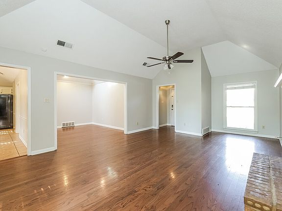 4th image of 8477 Cairn Creek Cv