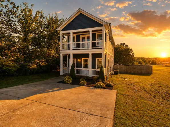 144 N Vine St, Ashland City, TN 37015