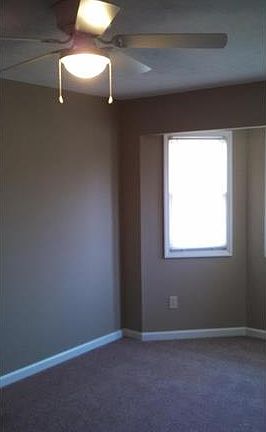 4th image of 110 Hollowbrook Ct #23