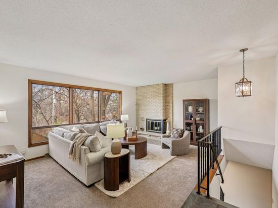 6064 Woody Ln NE, Fridley, MN 55432