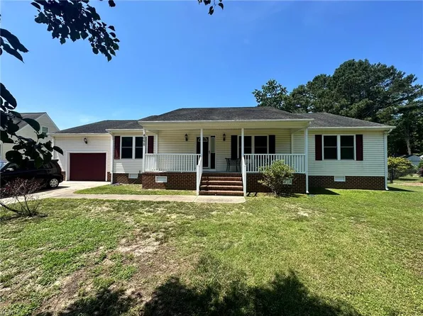 4098 Providence Rd, Hayes, VA 23072