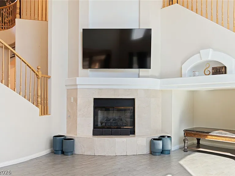 8929 Glenistar Gate Ave — Photo 15