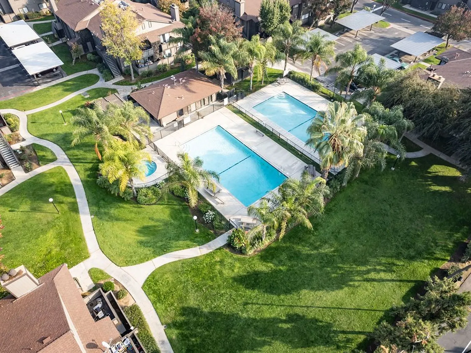 Ranchwood Condos — Photo 1