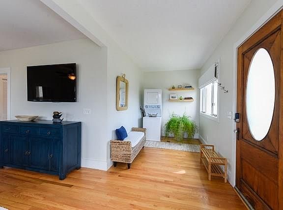 2nd image of 32 Briarwood Ave