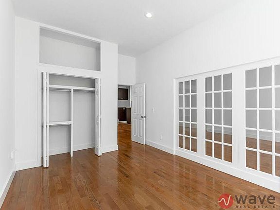 5th image of 220 W 14th St Frnt 1