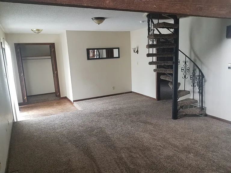 LIVING ROOM 2_07202018