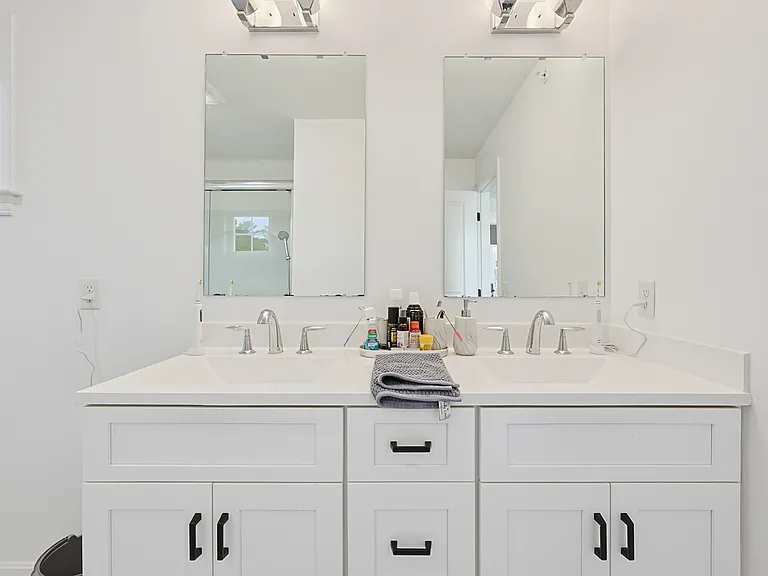 2 Evergreen Dr #1 — Photo 18
