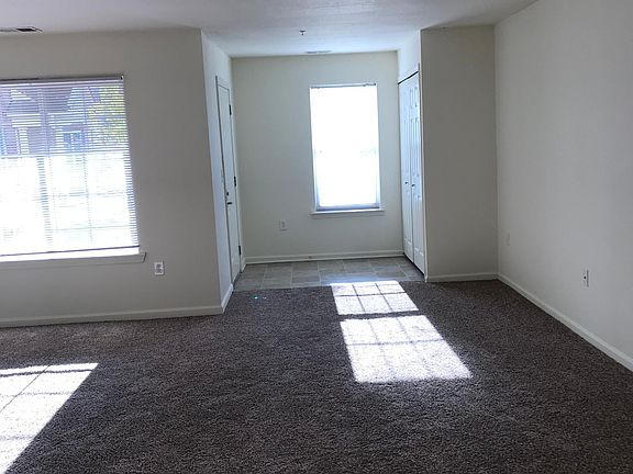 5th image of 8204 Lake Village Blvd