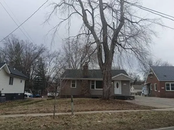 2814 Easton Blvd, Des Moines, IA 50317