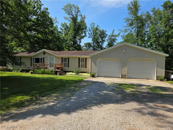 4502 Clover Rd, Cumberland, OH 43732