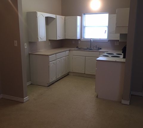 2nd image of 1200 Whetstone St #A