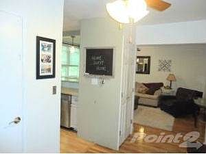 2043 E. 58 St. 141E kit.3