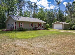N8907 Raven Dr, New Lisbon, WI 53950