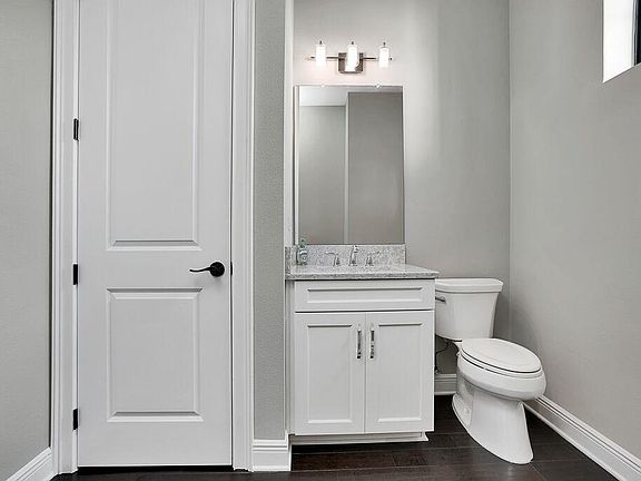 4th image of 3215 W De Leon St #1