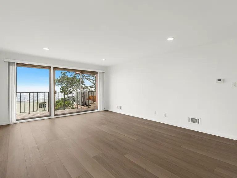 70 Crestline Dr #5 — Photo 4