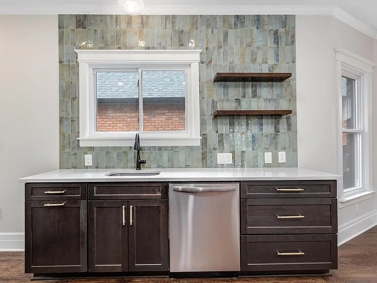 719 Gladstone Ave — Photo 5