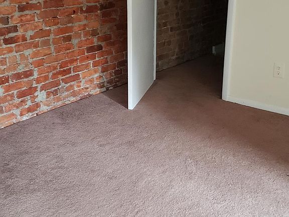 5th image of 230 S 44th St Floor 3