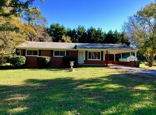 761 Inland Dr, Kernersville, NC 27284