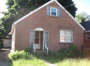 1249 W 7th St, Erie, PA 16502