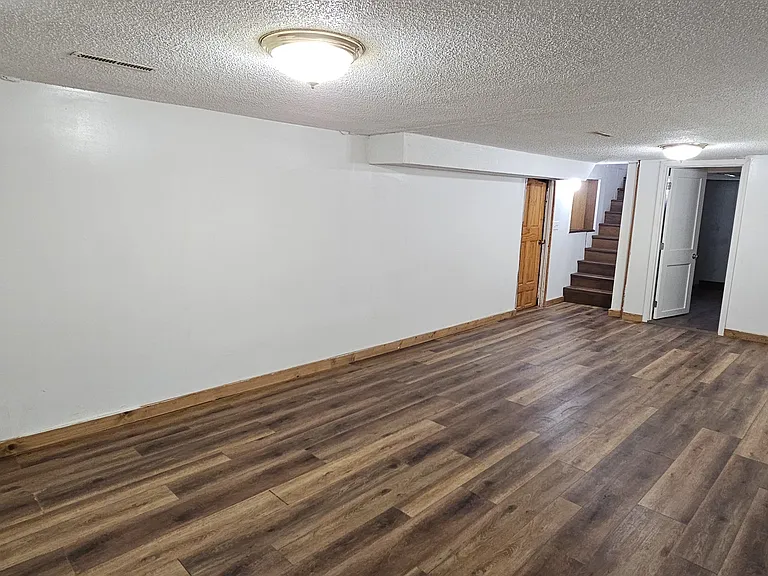 1123 Edmund Ave — Photo 21